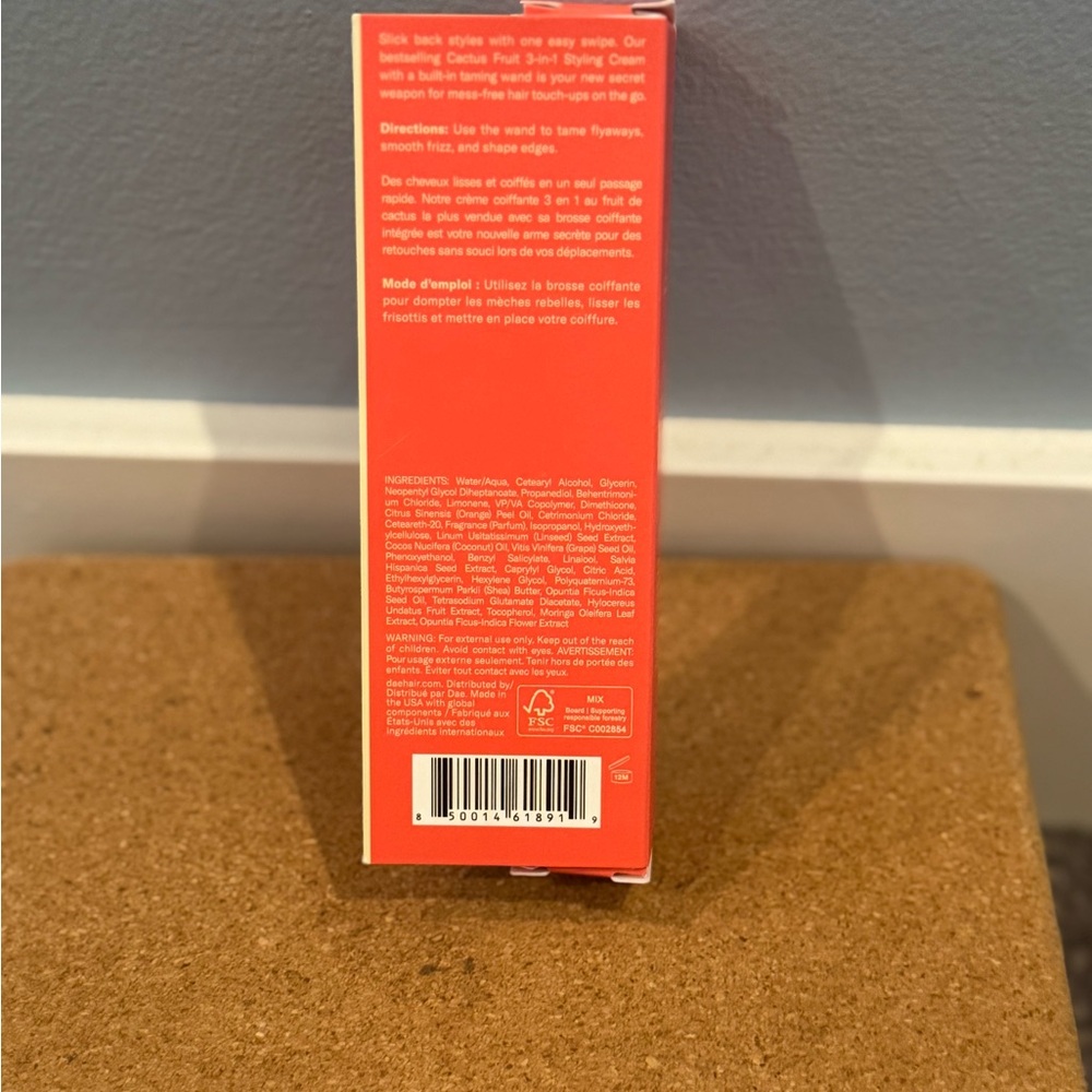 Dae Cactus Fruit 3-in-1 Styling Cream + Taming Wand - Red - Picture 3 of 3